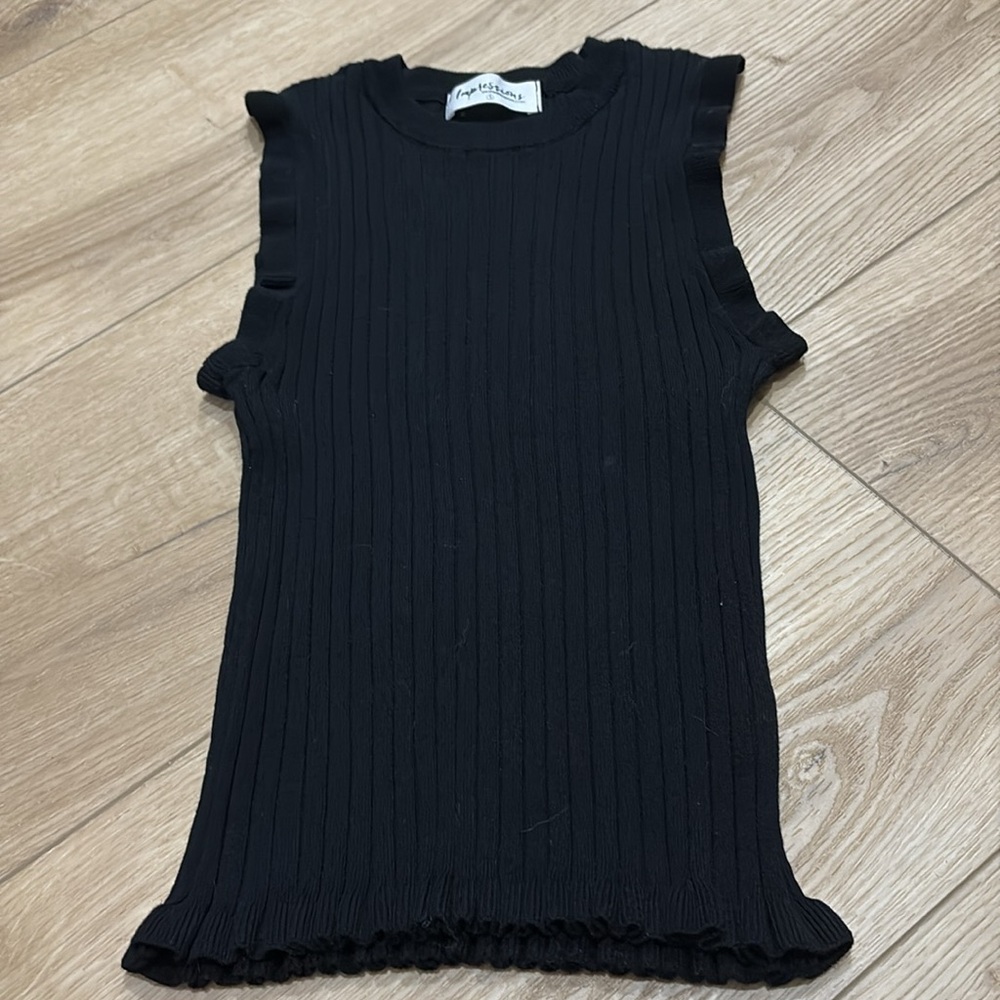 Ruffle edge ribbed sweater tank
